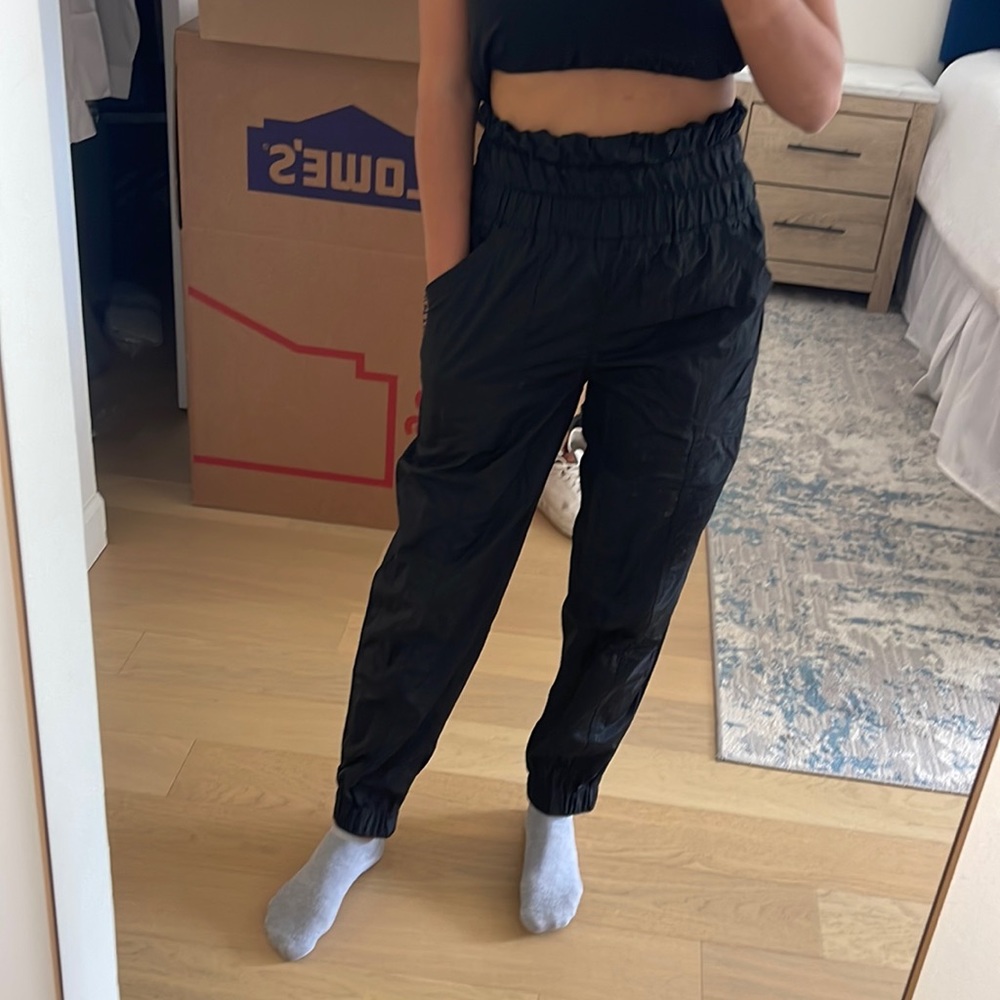 Free people NYLON pants. Size small. So comfy.